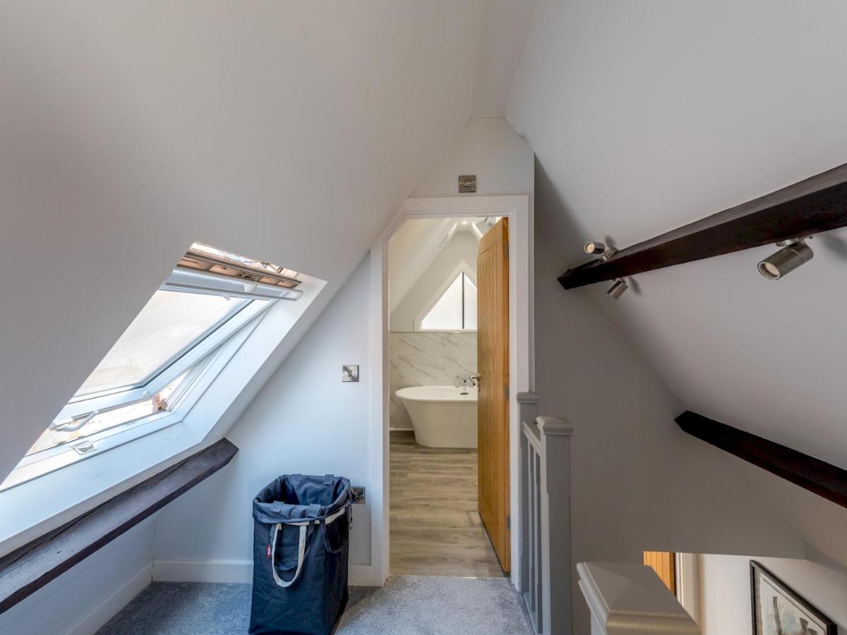 Pass The Keys Dahlia Contemporary Town Centre Apartment Shrewsbury Eksteriør billede
