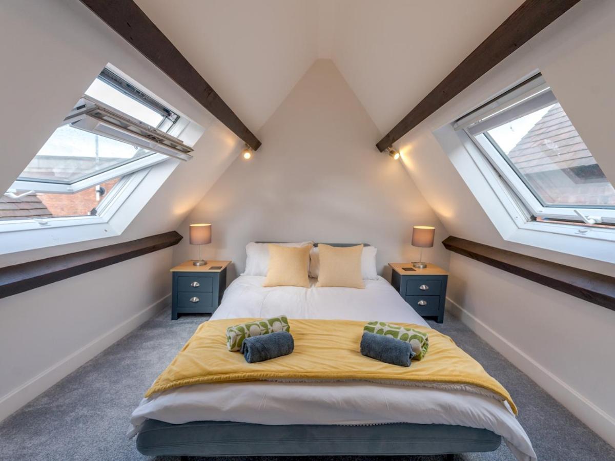 Pass The Keys Dahlia Contemporary Town Centre Apartment Shrewsbury Eksteriør billede